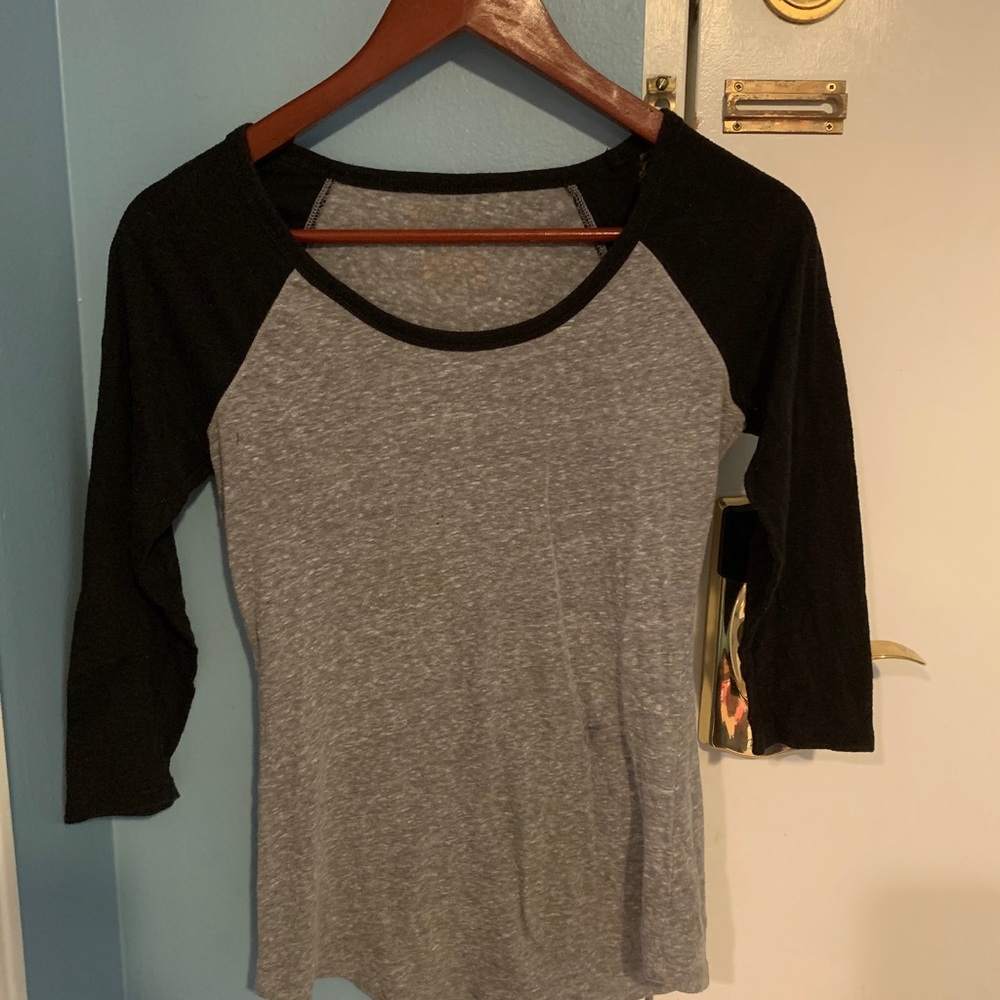 Plain baseball sleeve shirt